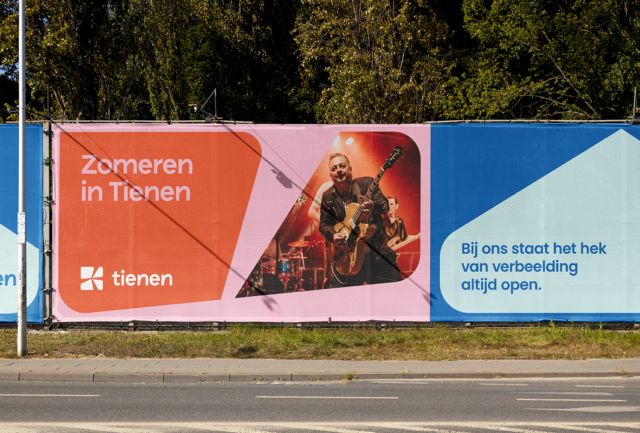 Tienen hek